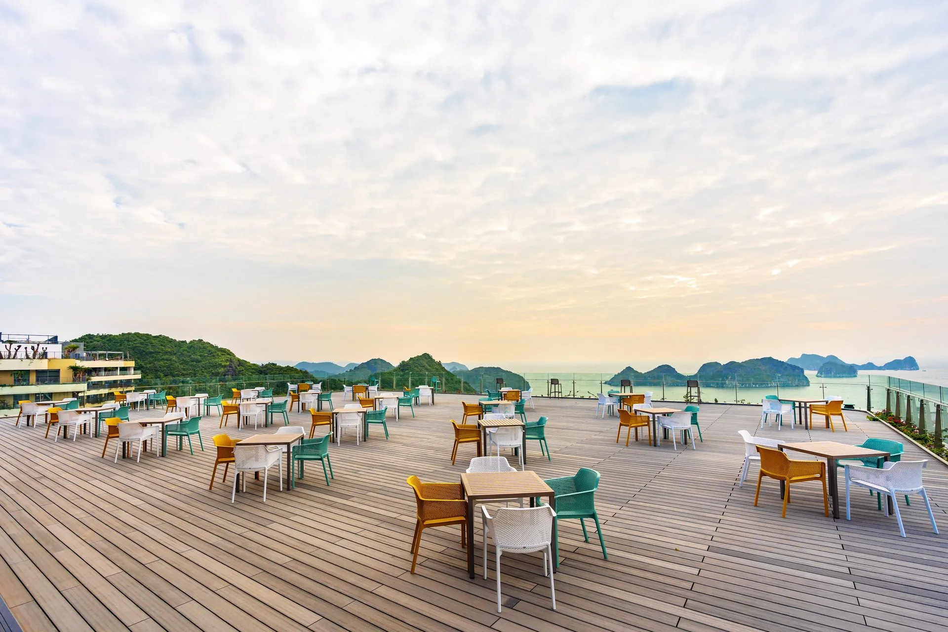 Lan Hạ Sky Bar