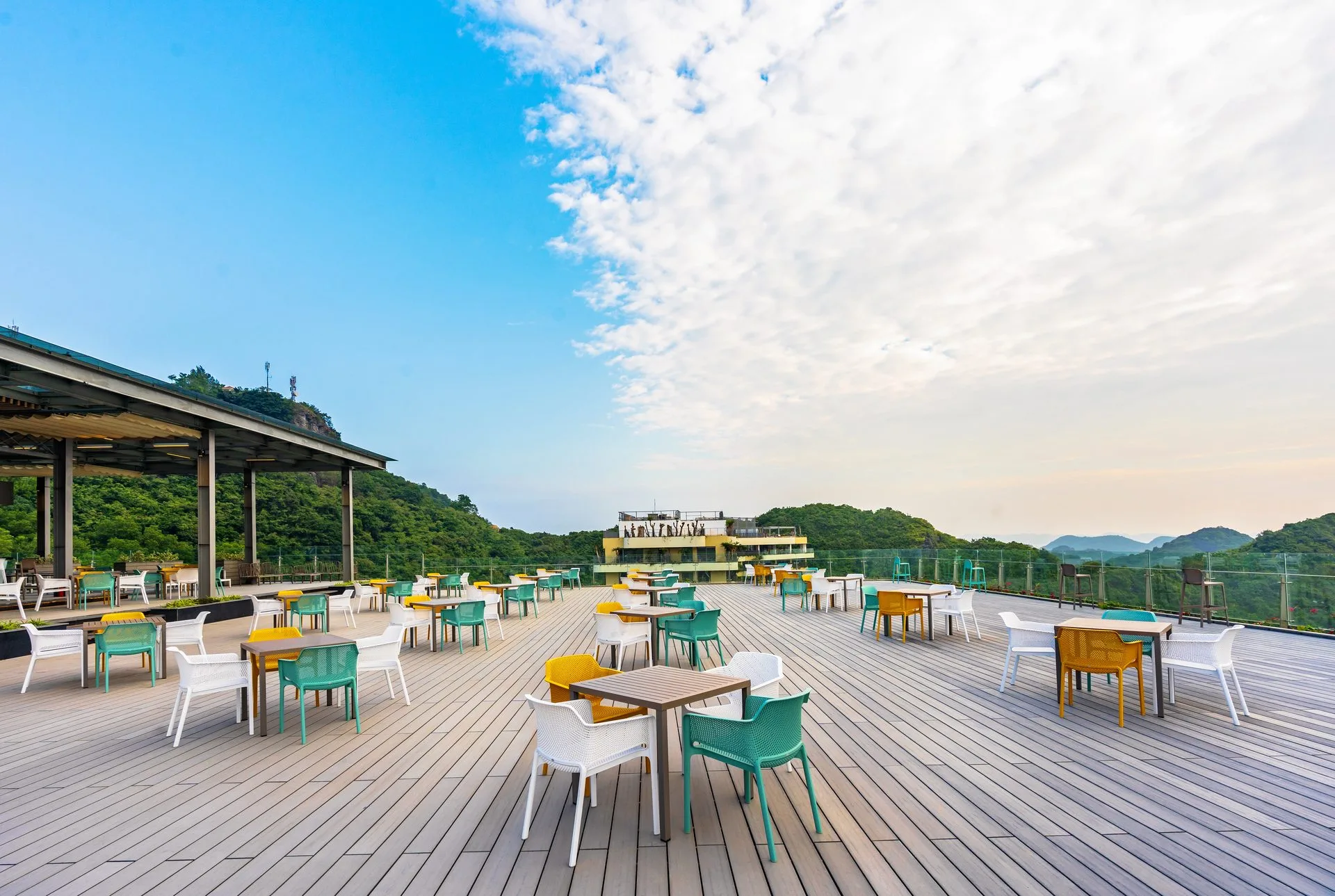 Lan Hạ Sky Bar